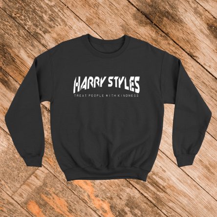 Compre Harry Styles Treat People With Kindness